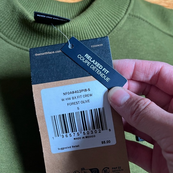 The North Face, Cropped Sweatshirt, Forest Olive Green, women’s US Small - Picture 7 of 7